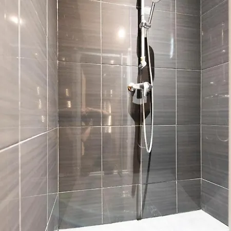 Tibourg Frere Apartment